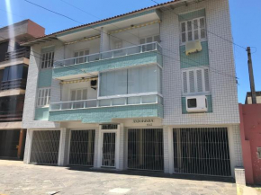 Apto 1 dorm Sepé excelente localização com Ar